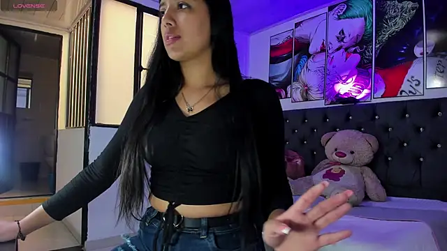 Snapshot of Briseida-White chatting on December 16, 2025, 1:59 pm Briseida-White online show from December 16, 2025, 1:59 pm