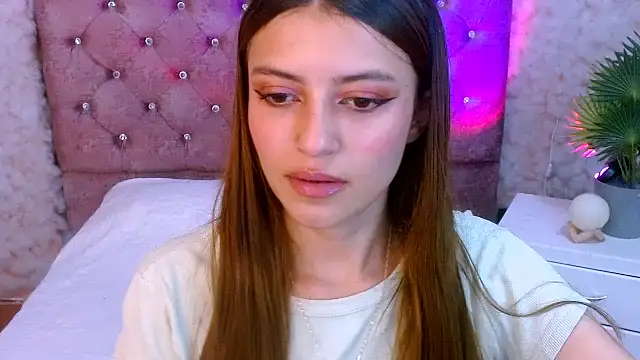 viky evanss online show from December 16, 2025, 7:18 pm