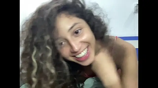 Snapshot of absoluthorrorfield chatting on February 11, 2026, 4:29 pm absoluthorrorfield online show from February 11, 2026, 4:29 pm