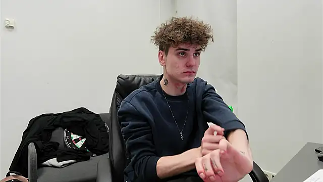 Snapshot of Nick_Phillip chatting on November 22, 2025, 2:16 pm Nick Phillip online show from November 22, 2025, 2:16 pm