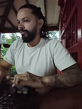 AlukardBig online show from April 7, 2026, 11:06 pm