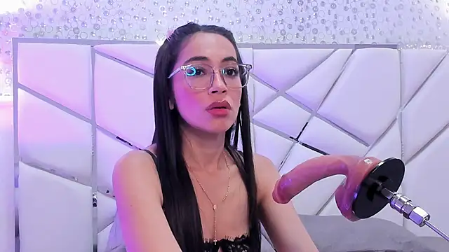 Snapshot of GabbiePrice chatting on May 11, 2026, 2:56 pm GabbiePrice online show from May 11, 2026, 2:56 pm