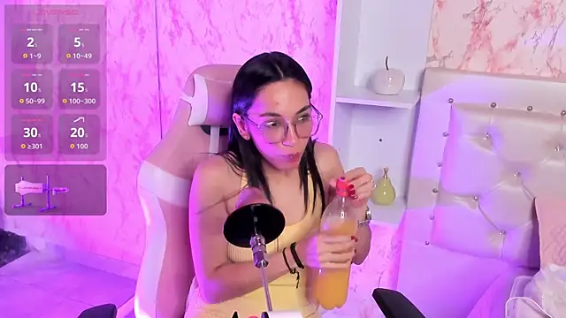 Snapshot of GabbiePrice chatting on January 9, 2026, 3:41 pm GabbiePrice online show from January 9, 2026, 3:41 pm