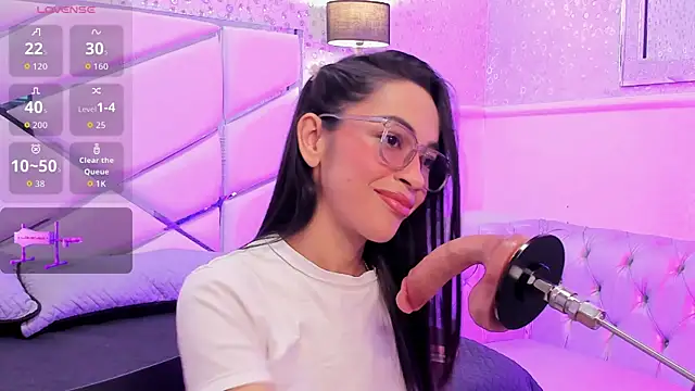 Snapshot of GabbiePrice chatting on April 30, 2026, 2:46 pm GabbiePrice online show from April 30, 2026, 2:46 pm