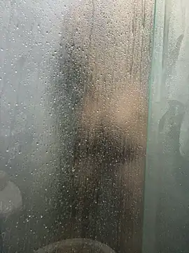 Molotov Explosive online show from November 11, 2025, 3:51 pm