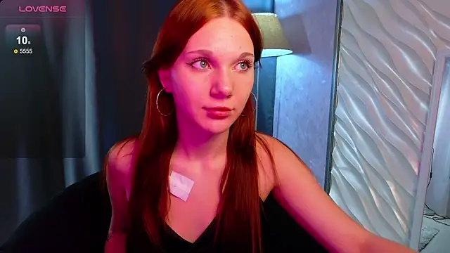 Snapshot of MargoViento chatting on November 19, 2025, 9:04 pm MargoViento online show from November 19, 2025, 9:04 pm