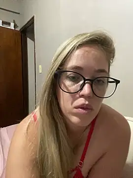 roblondie online show from March 16, 2026, 9:28 pm