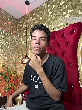 jhojan foxxx  online show from October 17, 2025, 7:15 pm