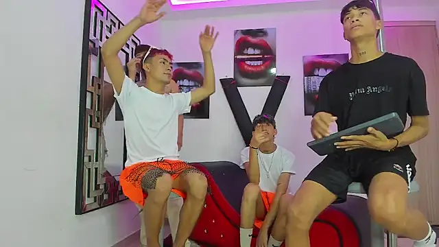 EMPIRE BOYS1 online show from October 11, 2025, 7:59 pm