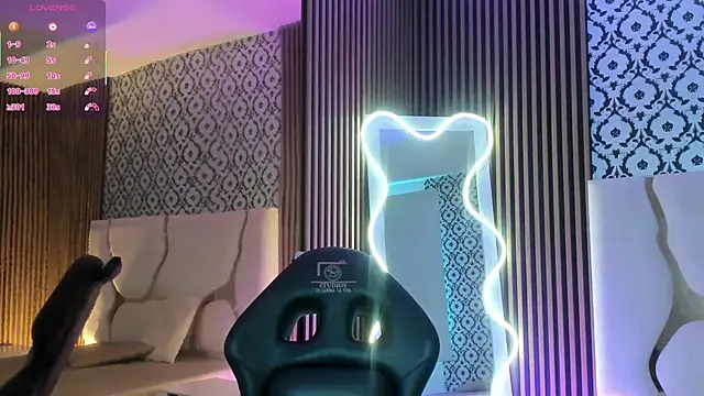 Snapshot of BEELLA_TAY1 chatting on January 14, 2026, 12:53 pm BEELLA TAY1 online show from January 14, 2026, 12:53 pm