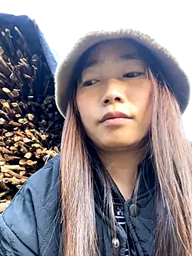 Maymay   online show from November 30, 2025, 8:48 am