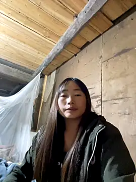 Maymay   online show from December 4, 2025, 6:45 am