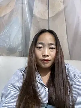 Maymay   online show from October 30, 2025, 3:20 pm