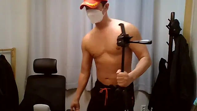 Snapshot of redcap1111 chatting on November 8, 2025, 9:35 am redcap1111 online show from November 8, 2025, 9:35 am