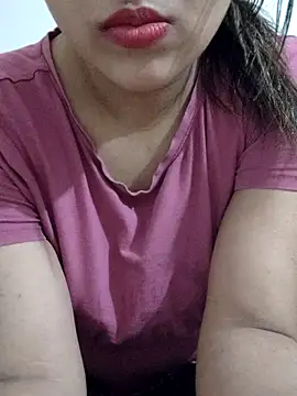 Snapshot of Tanha18 chatting on December 2, 2025, 6:26 am Tanha18 online show from December 2, 2025, 6:26 am