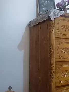 Snapshot of Tanha18 chatting on November 7, 2025, 8:52 am Tanha18 online show from November 7, 2025, 8:52 am