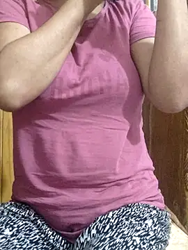 Snapshot of Tanha18 chatting on November 18, 2025, 11:13 am Tanha18 online show from November 18, 2025, 11:13 am