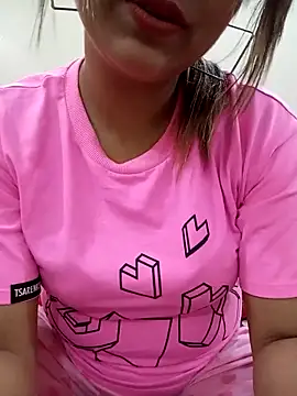Snapshot of Tanha18 chatting on March 31, 2026, 12:51 pm Tanha18 online show from March 31, 2026, 12:51 pm