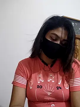 Snapshot of Tanha18 chatting on October 18, 2025, 7:38 pm Tanha18 online show from October 18, 2025, 7:38 pm