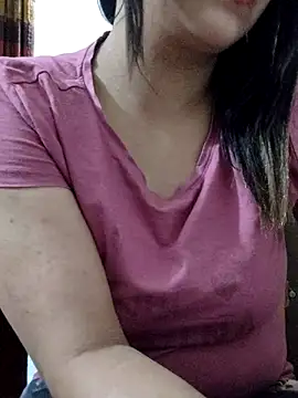 Snapshot of Tanha18 chatting on December 14, 2025, 12:11 pm Tanha18 online show from December 14, 2025, 12:11 pm