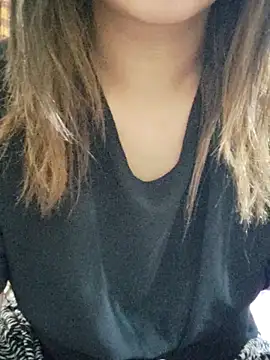 Tanha18 online show from February 12, 2026, 12:32 am