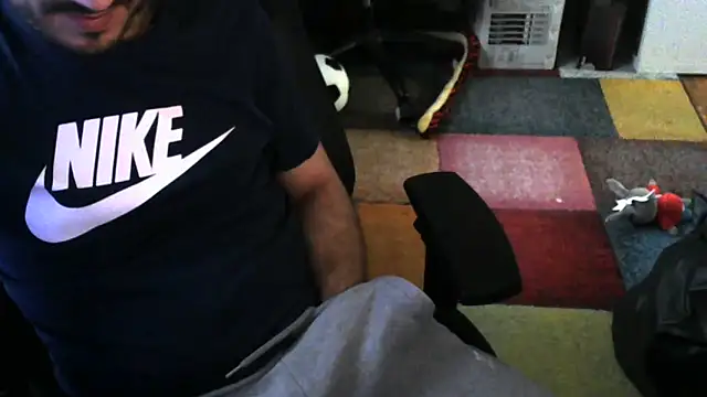 AlexGogo23 online show from November 21, 2025, 2:05 pm