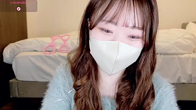 Snapshot of yura_ra_ra chatting on June 1, 2026, 7:19 am yura ra ra online show from June 1, 2026, 7:19 am
