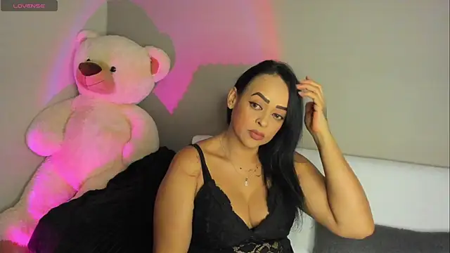 Snapshot of Karleth_jezz chatting on November 6, 2025, 10:47 pm Karleth jezz online show from November 6, 2025, 10:47 pm