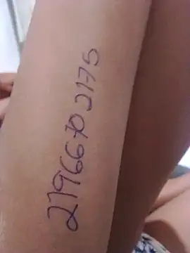 Camilanifeta online show from March 13, 2026, 3:22 am