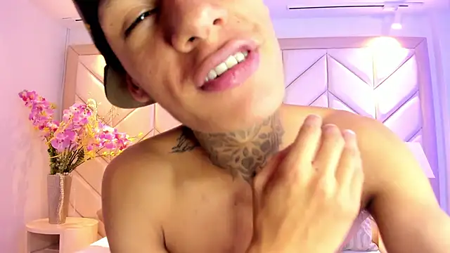 Snapshot of GaelCarter chatting on November 11, 2025, 4:07 am GaelCarter online show from November 11, 2025, 4:07 am