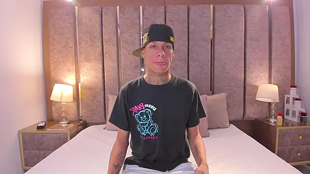 Snapshot of GaelCarter chatting on October 14, 2025, 4:13 am GaelCarter online show from October 14, 2025, 4:13 am