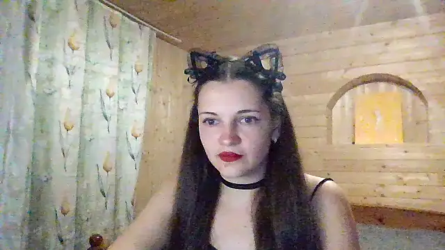 AmeliieLaFleur online show from October 28, 2025, 7:24 pm