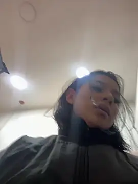 AlyssaRay online show from May 23, 2026, 1:32 pm