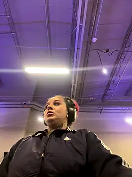 Snapshot of atennea_diiossa chatting on November 20, 2025, 2:23 am atennea diiossa online show from November 20, 2025, 2:23 am