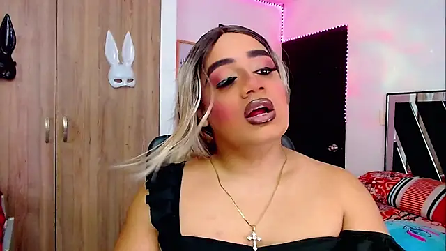 Sofiabigcock22 online show from December 2, 2025, 1:57 pm