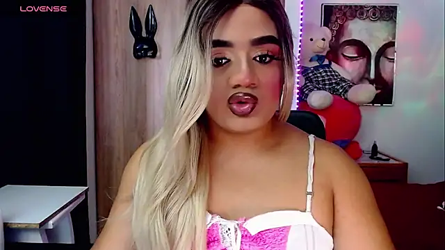 Sofiabigcock22 online show from October 15, 2025, 11:51 am