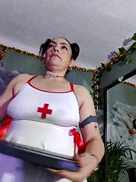 Snapshot of Sharlott_smith chatting on October 31, 2025, 6:48 pm Sharlott smith online show from October 31, 2025, 6:48 pm