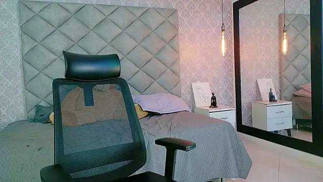 Snapshot of CARO_ADAMS1 chatting on January 14, 2026, 10:19 am CARO ADAMS1 online show from January 14, 2026, 10:19 am