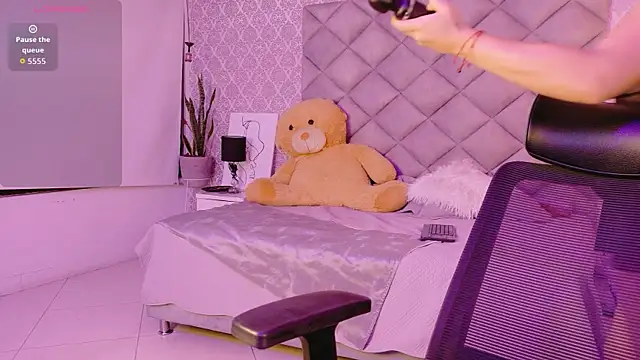 Snapshot of CARO_ADAMS1 chatting on February 23, 2026, 11:00 am CARO ADAMS1 online show from February 23, 2026, 11:00 am