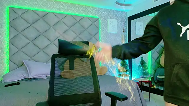 Snapshot of CARO_ADAMS1 chatting on January 7, 2026, 10:53 am CARO ADAMS1 online show from January 7, 2026, 10:53 am