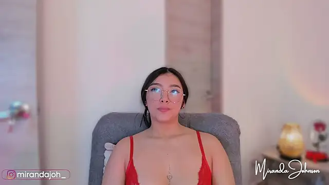 MirandaJohnson  online show from November 4, 2025, 12:20 pm