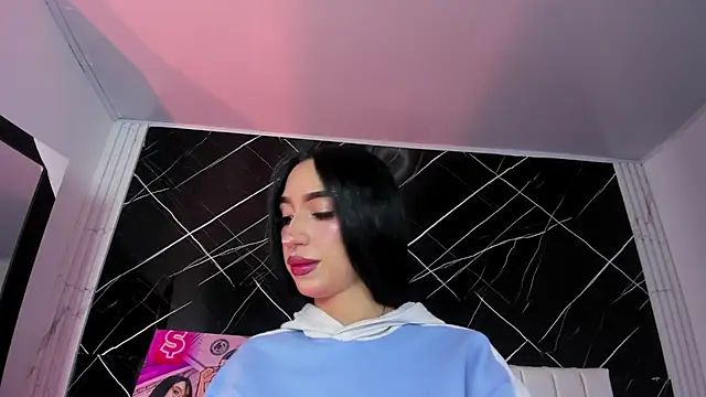 Snapshot of Candy_leilaa3 chatting on April 10, 2026, 3:35 am Candy leilaa3 online show from April 10, 2026, 3:35 am