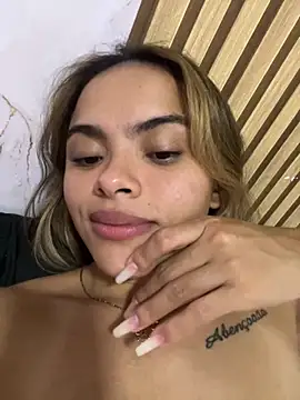 Snapshot of safadinhaquenteW chatting on November 17, 2025, 4:00 pm safadinhaquenteW online show from November 17, 2025, 4:00 pm