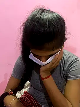 Hina School online show from October 31, 2025, 3:19 pm