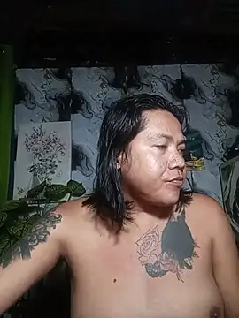 Snapshot of trishacummerts chatting on June 6, 2026, 5:18 pm trishacummerts online show from June 6, 2026, 5:18 pm
