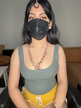 Snapshot of hey_wifey chatting on November 2, 2025, 1:21 am hey wifey online show from November 2, 2025, 1:21 am