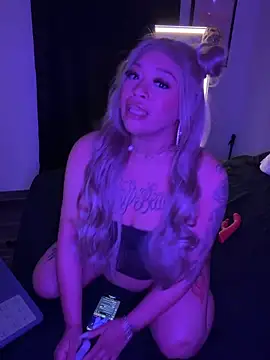 Snapshot of YourFavorite_Daiisy chatting on November 1, 2025, 12:21 pm YourFavorite Daiisy online show from November 1, 2025, 12:21 pm