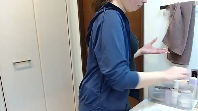  Ema ch online show from February 1, 2026, 10:41 pm