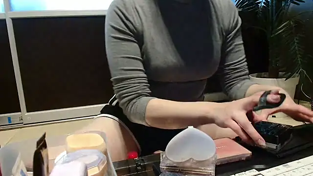  Ema ch online show from February 10, 2026, 1:26 am