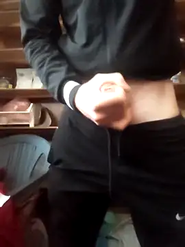 szabi1995 online show from December 1, 2025, 10:27 am